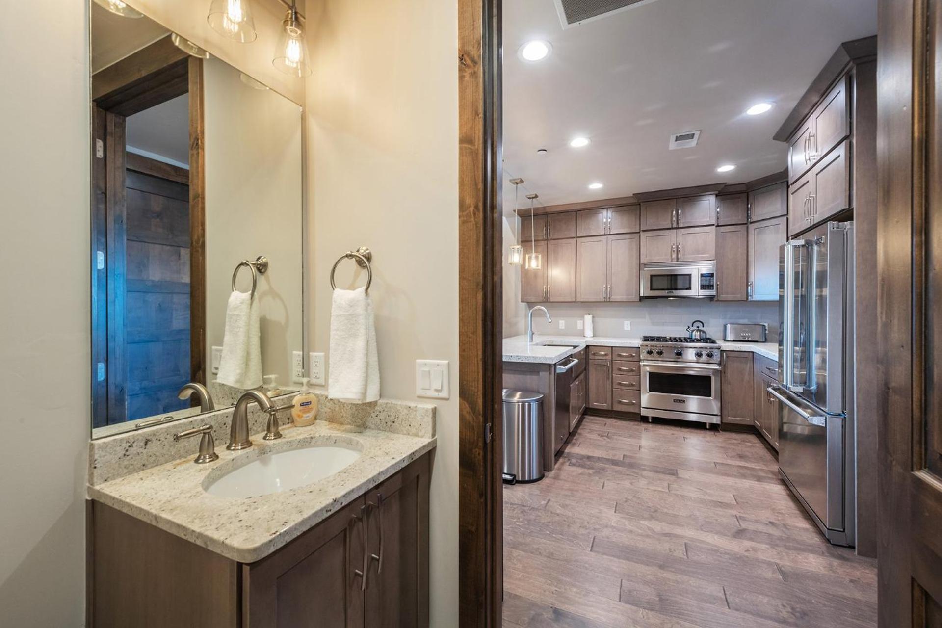 Blackstone Luxury 2Br, Walk To Skiing At Cabriolet, Mountain View, Shared Pool And Hot Tub, Gym Park City Zewnętrze zdjęcie