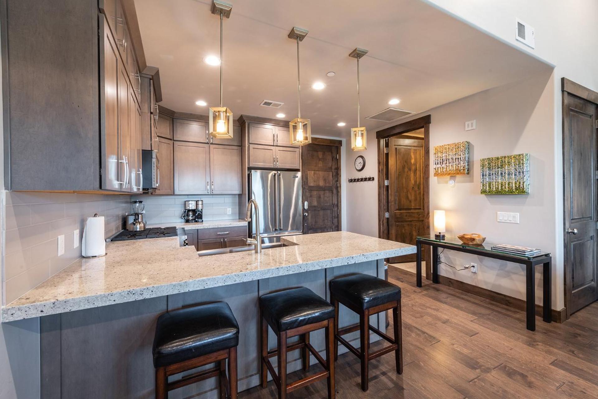 Blackstone Luxury 2Br, Walk To Skiing At Cabriolet, Mountain View, Shared Pool And Hot Tub, Gym Park City Zewnętrze zdjęcie